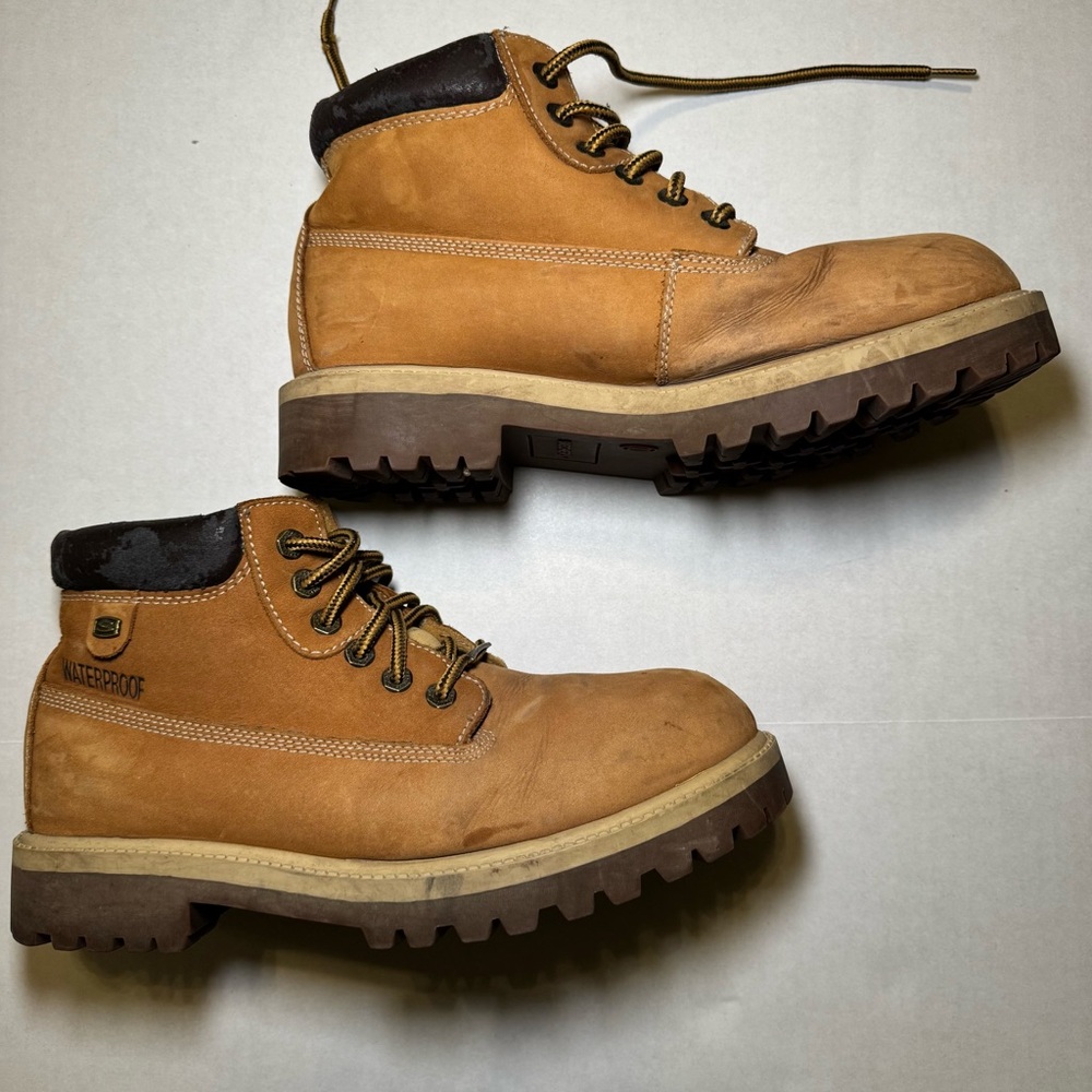 Skechers Waterproof Leather Work Boots Men’s 10 Wheat Tan Rugged Utility Hiker